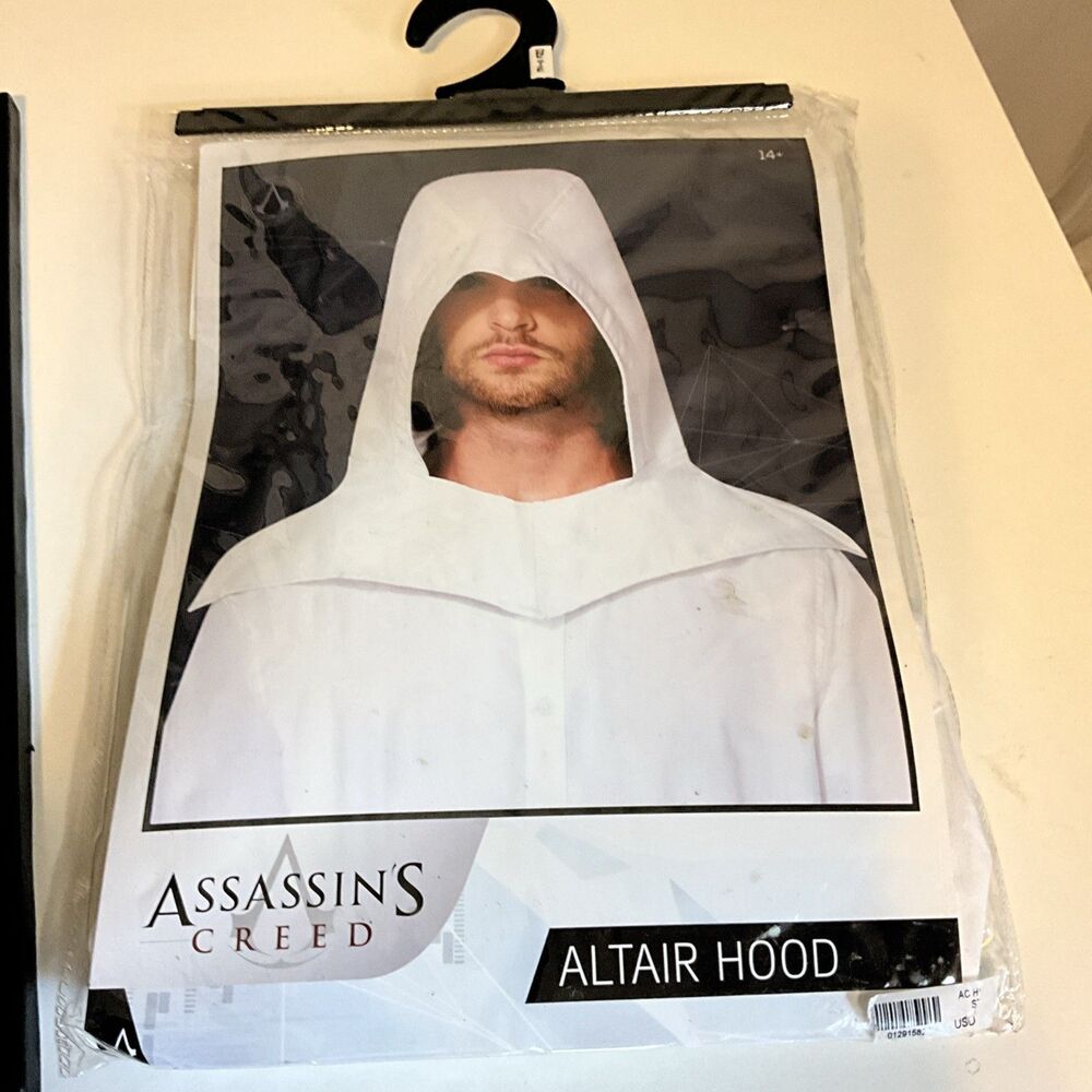 Assassins Creed Altair Hood Spirit Halloween NEW In PACKAGE. No Longer Produced